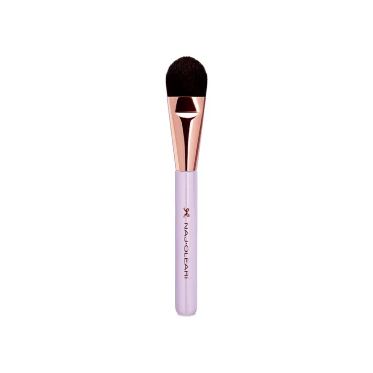 FOUNDATION BRUSH. PINCEL MAQUIAGEM-BASE. Marca: Naj-Oleari